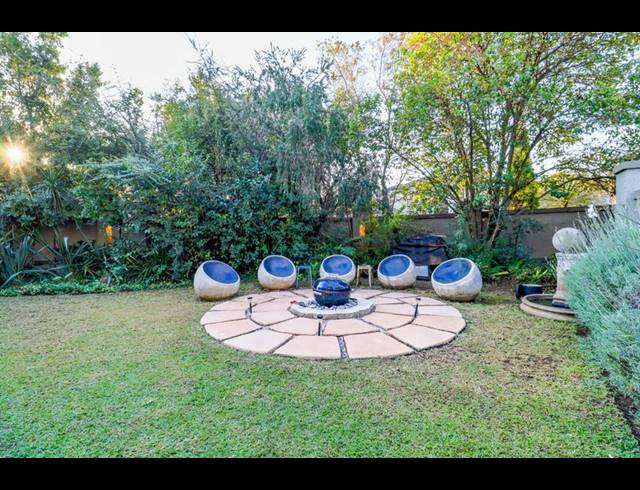 5 BEDROOM HOUSE FOR SALE IN MIDSTREAM ESTATE